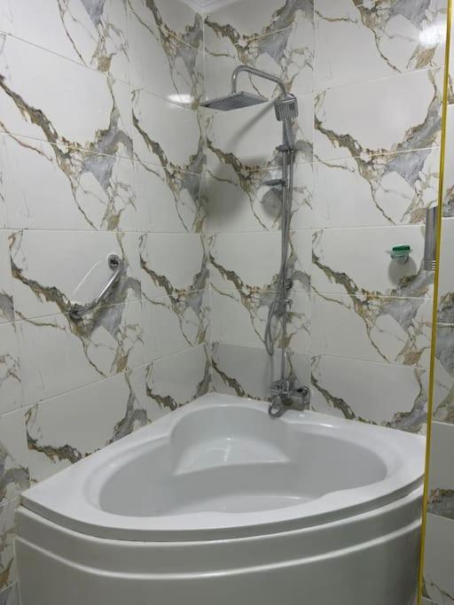 Skyline Luxury Suites 5 Mins From Cairo Airport 외부 사진