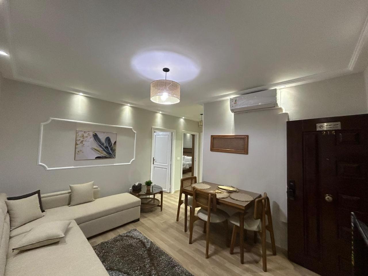 Skyline Luxury Suites 5 Mins From Cairo Airport 외부 사진
