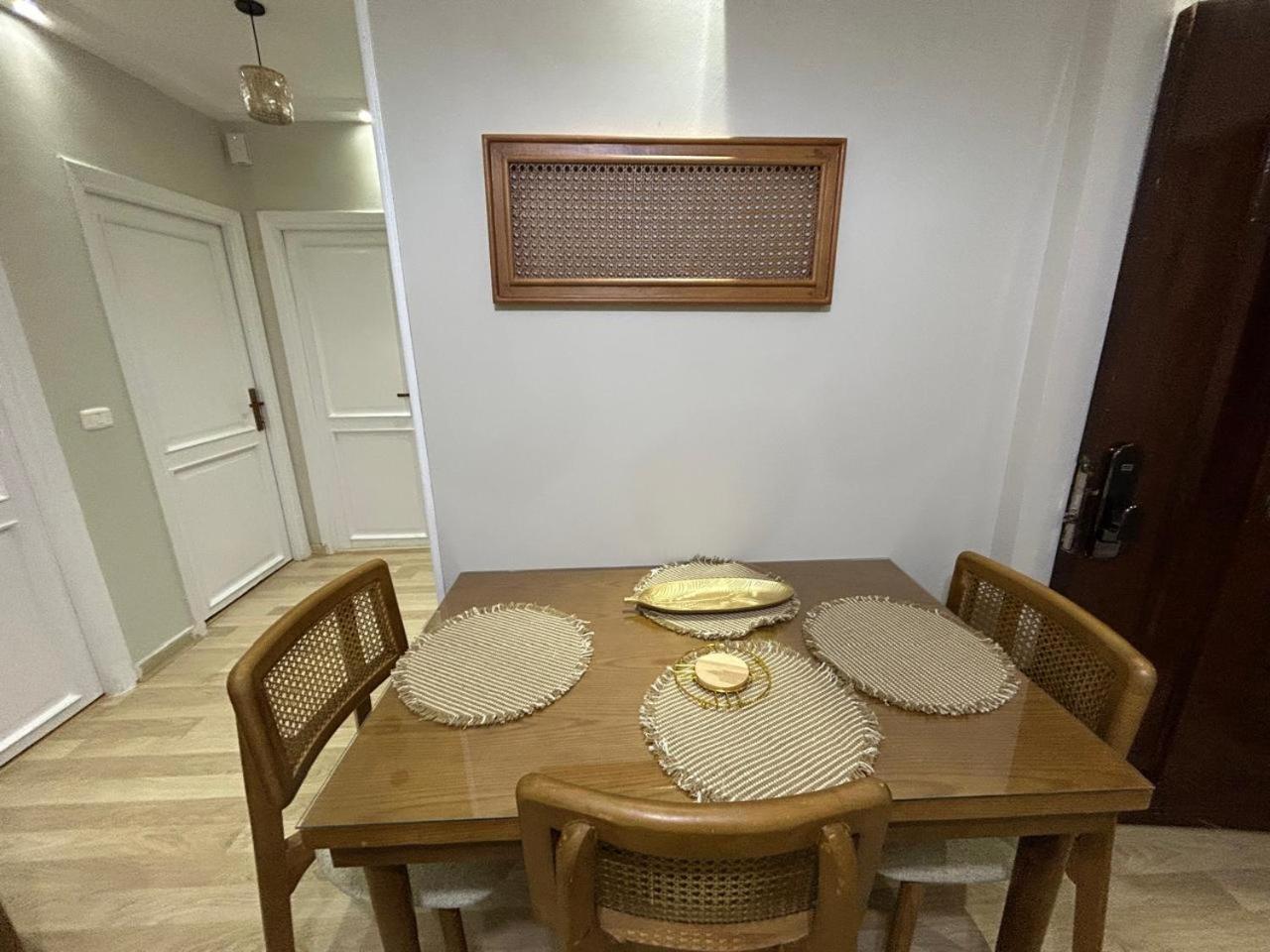 Skyline Luxury Suites 5 Mins From Cairo Airport 외부 사진